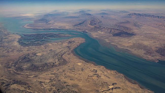 Potret Selat Hormuz Iran, Jalur Laut Paling Vital Dunia!