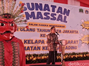 Pramono Apresiasi Swadaya Warga Kelapa Gading Gelar Sunat Massal-Umrah Gratis