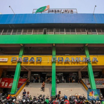 Penampakan Pasar Obat Pramuka Sebelum Pedagang
