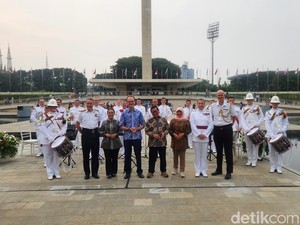 UK Royal Marine Band Tampil di Lapangan Banteng, Pramono Request The Beatles