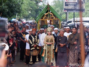 Menguak Makna dan Filosofi Hajat Laut Pangandaran