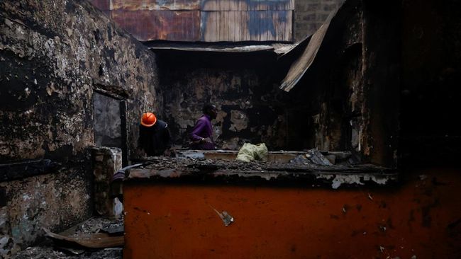 29 Siswa SMA Meninggal Gegara Panik Trafo Listrik Meledak