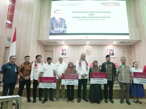 Kemensos Santuni Keluarga Korban Penembakan KKB & Kebakaran di Kendari