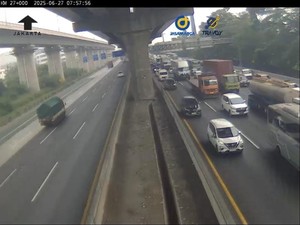 Long Weekend, Tol Cikampek dan Tol Jagorawi Padat di Sejumlah Titik
