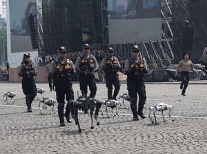 Video: Berapa Sih Biaya Bikin Satu Robot Anjing K9 Polri?