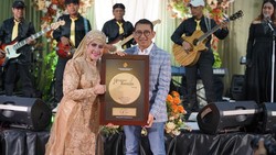 Kemenbud Gelar Harmoni Zaman Edisi Spesial Elvy Sukaesih
