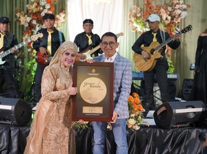 Kemenbud Gelar Harmoni Zaman Edisi Spesial Elvy Sukaesih