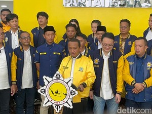150 Aktivis Cipayung Gabung AMPI, Bahlil: Kalian di Jalan yang Benar