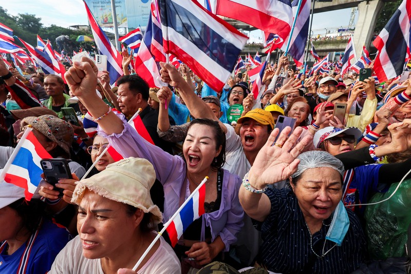 Unjuk rasa antipemerintah terhadap PM Thailand Shinawatra di Bangkok, Thailand, Sabtu (29/6/2025). (REUTERS/Chalinee Thirasupa)