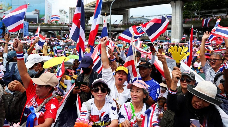 Unjuk rasa antipemerintah terhadap PM Thailand Shinawatra di Bangkok, Thailand, Sabtu (29/6/2025). (REUTERS/Chalinee Thirasupa)