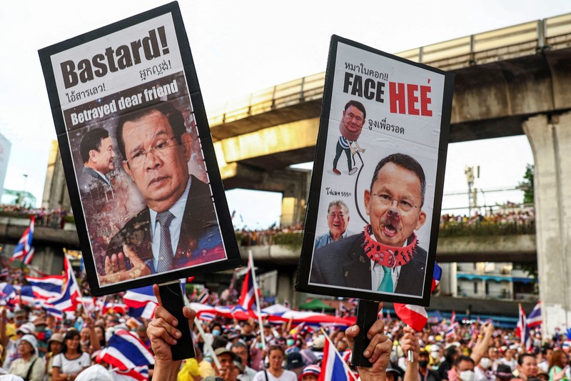 Unjuk rasa antipemerintah terhadap PM Thailand Shinawatra di Bangkok, Thailand, Sabtu (29/6/2025). (REUTERS/Chalinee Thirasupa)
