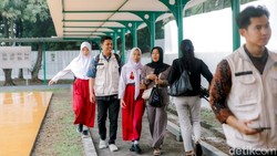 Video: Beda Kurikulum Sekolah Rakyat dengan Sekolah Biasa 