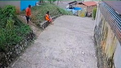 Kronologi Gadis Sorong Dianiaya-Nyaris Diperkosa Saat Gendong Bayi di Jalan