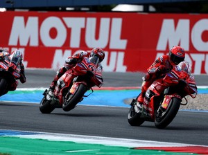Kenapa Motor MotoGP Tidak Pakai Kaca Spion?