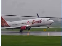 Batik Air Buka Suara Soal Pesawat Miring Saat Mendarat