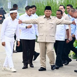 Titah Prabowo: Tak Boleh Lagi Ada K/L yang Hambat Perizinan Berusaha