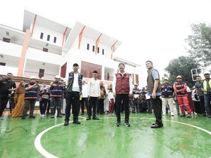 Seskab-Mensos Cek Langsung Kesiapan Sekolah Rakyat di Sentra Handayani