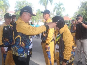 Wabup OKU Lepas Kontingen ke Porprov Korpri, Targetkan Juara