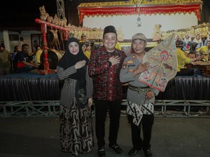 Wayang Kulit Meriahkan Hari Bhayangkara di Jombang
