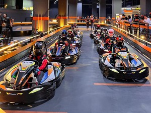 Rekomendasi Kegiatan Akhir Tahun: Ngebut Aman di Barcode Gokart