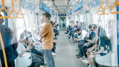 Besok Naik MRT, LRT dan Transjakarta Cuma 1 Rupiah Gaes!