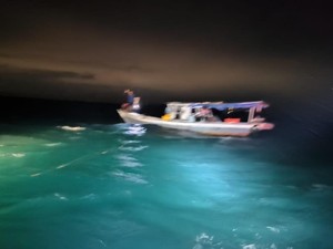 Kapal Pencari Ikan Nyaris Tenggelam di Pulau Panggang, 7 Nelayan Selamat
