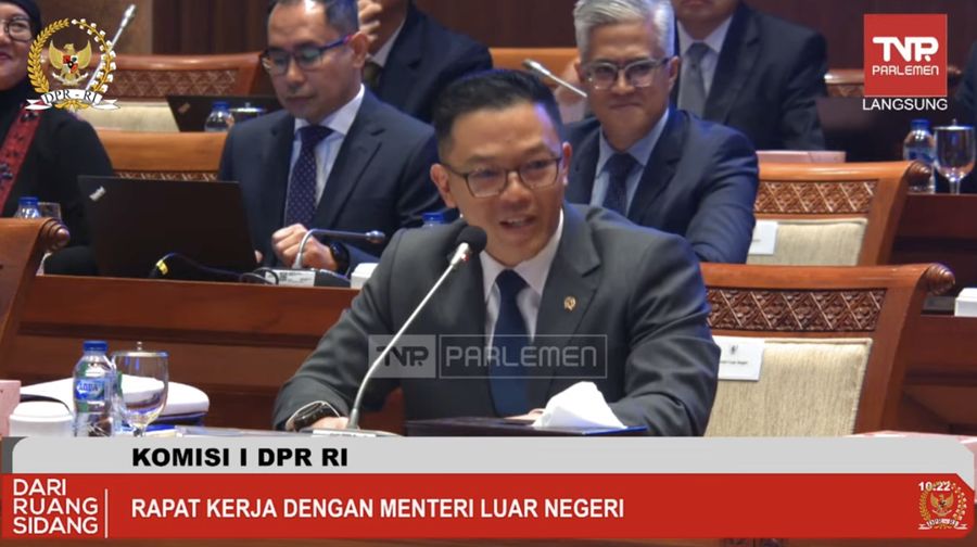 Komisi I DPR RI Rapat Kerja dengan Menteri Luar Negeri RI dengan agenda Kondisi Geopolitik dan Perlindungan Warga Negara Indonesia di Luar Negeri; dan Lain-lain. Senin, 30 Juni 2025. (Tangkapan layar youtube TV Parlemen)