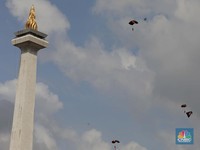 Pakai Baret dan Seragam, Robot Polisi Ikutan Parade di HUT Bhayangkara