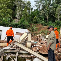 Langit RI Bakal Tertutup Awan, BMKG Ingatkan Siaga Sepekan ke depan