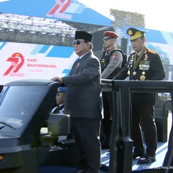 Prabowo Hadiri HUT ke-79 Bhayangkara, Singgung Kepolisian yang Bersih