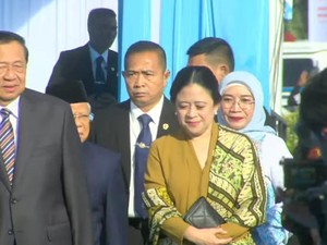 SBY, Puan, Maruf Amin Jalan Bersama Hadiri Hari Bhayangkara Ke-79