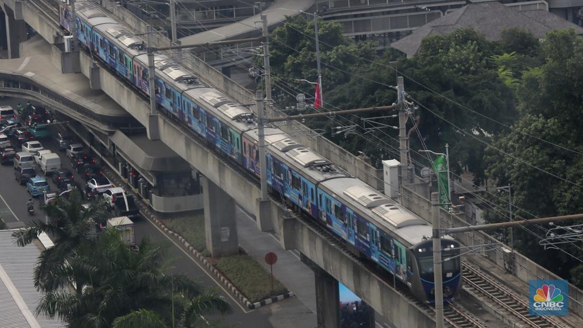 Tangsel Membara: MRT Layang Jadi Asa Atasi Kemacetan.