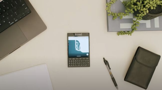 HP Blackberry Versi Gen Z Lahir Harga Rp 4 Juta-an, Ini Spesifikasinya