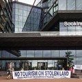Ini Korporasi Terkait Genosida Israel di Gaza: HD Hyundai-Booking.com?
