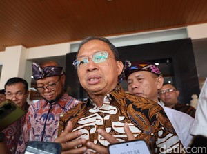 Menteri Nusron Sebut Pulau di Bali Dikuasai WNA, Koster: Cuma Punya Vila