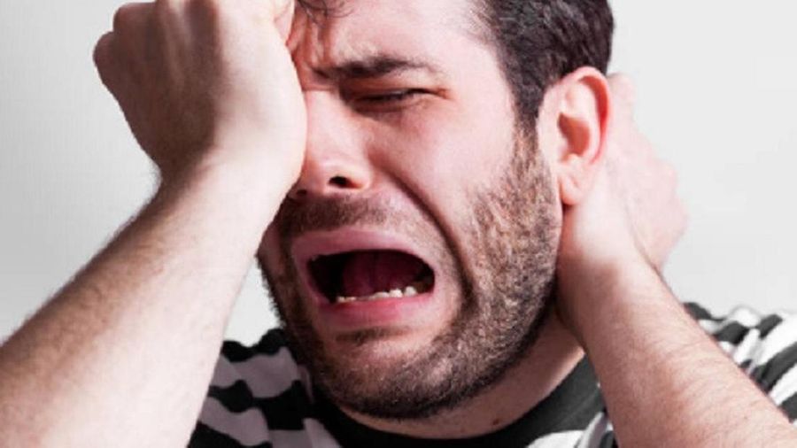 Ilustrasi orang menangis (Istock)