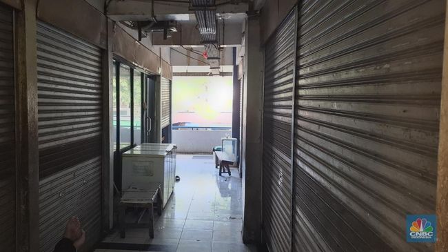 Pasar Kramat Jati Sepi-Pembeli Hilang Misterius, Pedagang PHK Karyawan