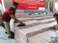 Penampakan Uang Rp1,37 T Sitaan Kejagung dari Kasus Korupsi Ekspor CPO