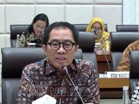 RI Siap Tampung Relokasi Pabrik Panel Surya Sampai HP dari China