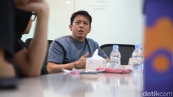 Ariel NOAH Pastikan Hubungan dengan Andika Baik