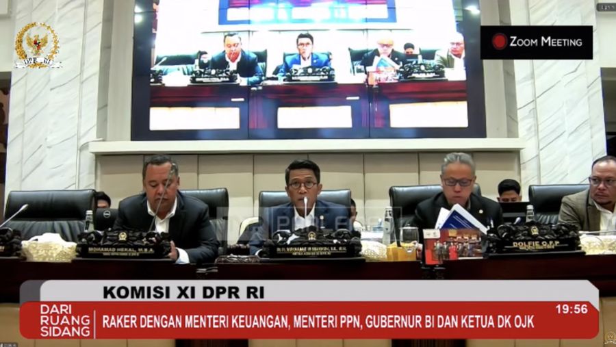Komisi XI DPR RI Rapat Kerja dengan Menteri Keuangan, Menteri PPN/Kepala Bappenas, Gubernur Bank Indonesia, dan Ketua DK OJK. Dengan acara Pembahasan Asumsi Dasar Ekonomi Makro APBN Tahun 2026. Kamis (3/7/2025). (Tangkapan layar TV Parlemen)