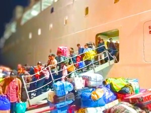 Dilema Sosek Malindo dan Kebutuhan Warga yang Tak Terpenuhi di Dalam Negeri
