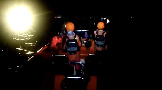 Kronologi KMP Tunu Pratama Jaya Tenggelam di Selat Bali-4 Tewas