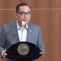 Waduh! RI Kehilangan Investasi Rp 2.000 T di 2024, Karena Izin Ruwet