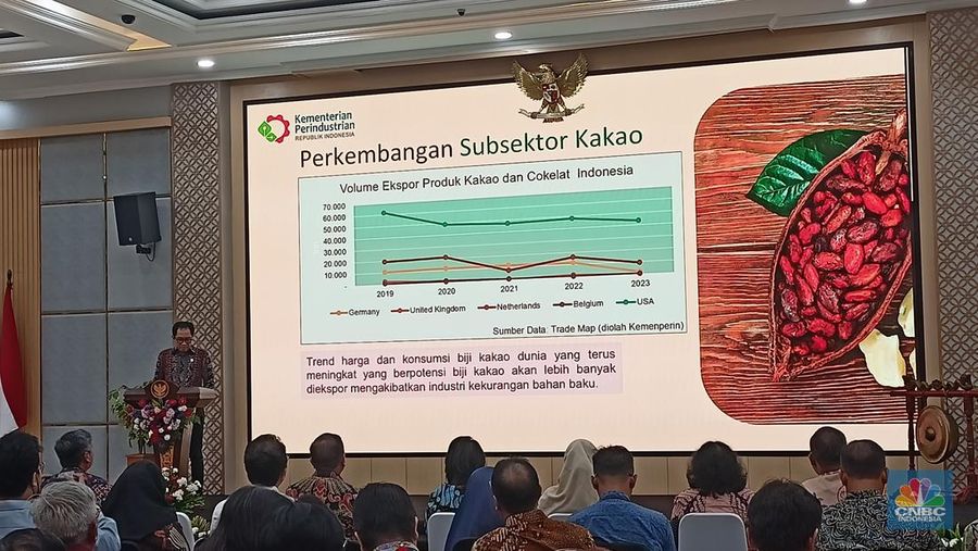 Wakil Menteri Perindustrian Faisol Riza dalam kegiatan Pre-Event Specialty Indonesia 2025 di Jakarta, Kamis (3/7). (CNBC Indonesia/Ferry Sandi)