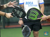 Jangan Kaget! Warga Jakarta Sewa Lapangan Padel Kena Pajak 10%