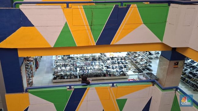 Pasar Tertua di Jakarta Sepi-Pembeli Kabur, Nasib Pedagang Merana