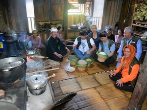Kampung Adat Sinar Resmi yang Membekas di Hati Evaluator UNESCO