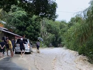 Jalan Poros Bone-Makassar di Ulaweng Terendam Banjir, Akses Lalin Lumpuh