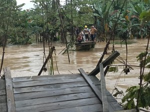 Banjir di Bone Imbas Cuaca Ekstrem, 500 Rumah Terendam-5 Jembatan Putus